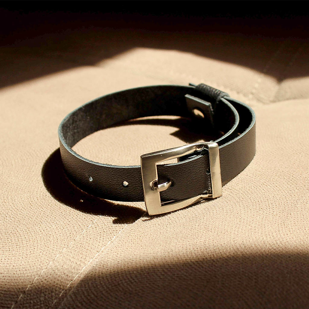 Black leather choker necklace secret