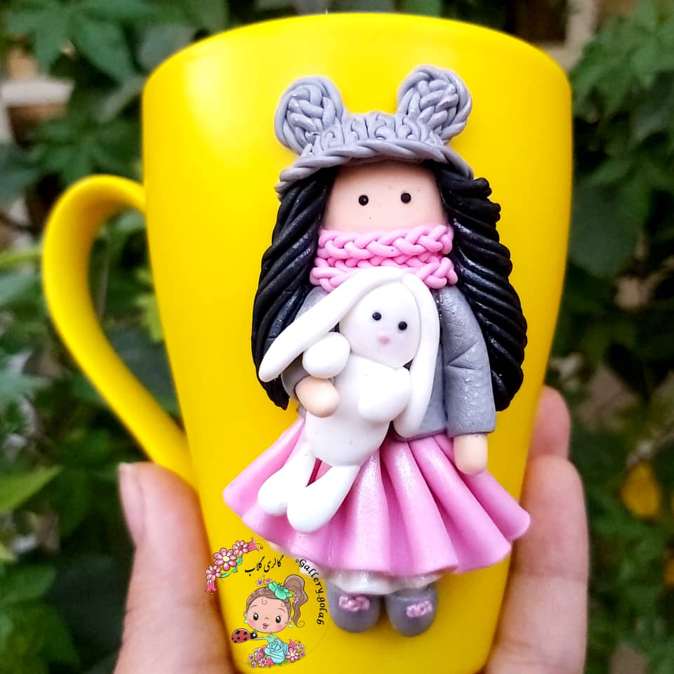 ماگ پلیمری دختر پاییزی با عروسک خرگوش