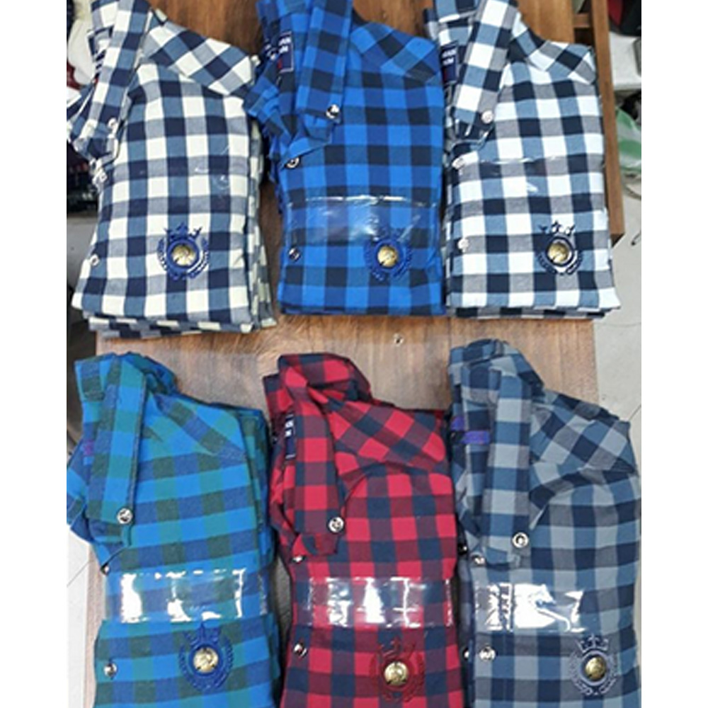 Men's shirt with plaid weave