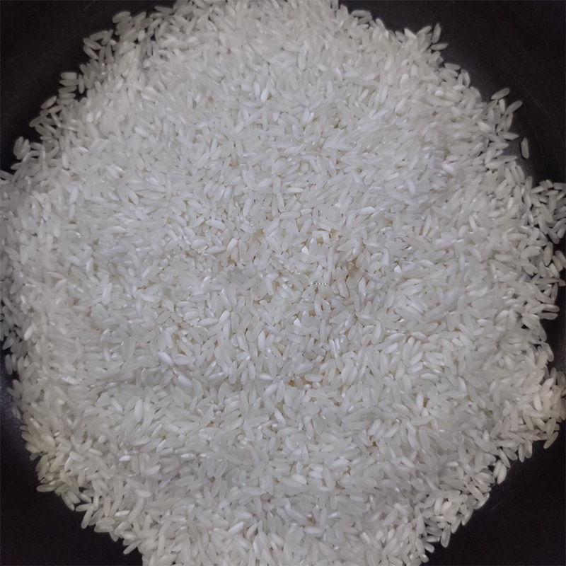 برنج سفید دانه بلند با 5 درصد خرد