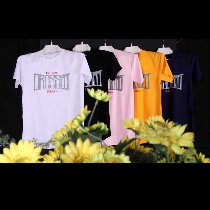 Single printed T-shirt in 3 sizes and 5 colors