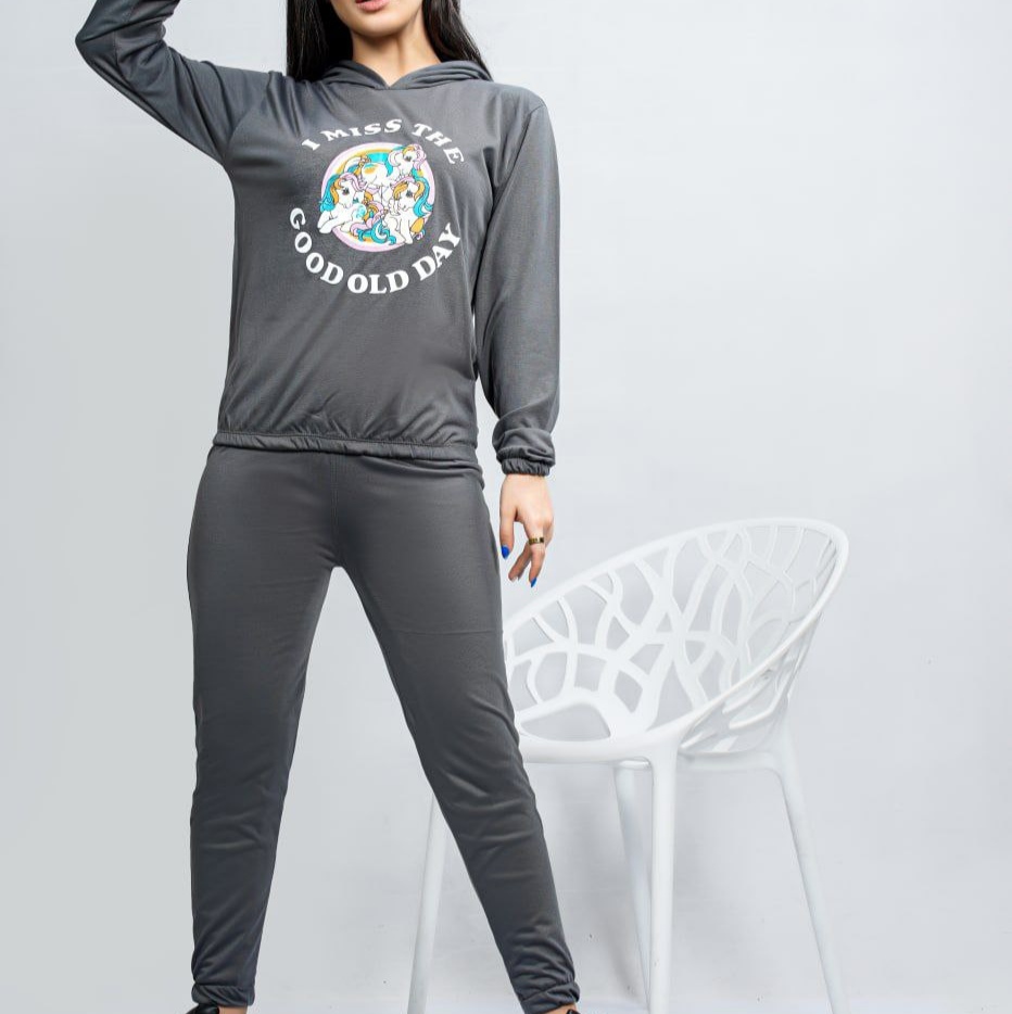 Women's set of hoodies and trousers with three unicorn designs in 5 colors and free size up to 44