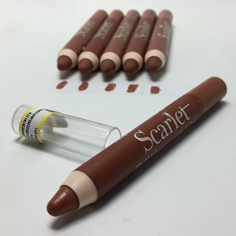 Scarlet pencil lipstick - scarlet matte and waterproof