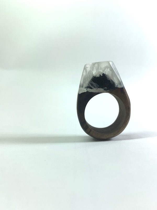 Iceberg design ring