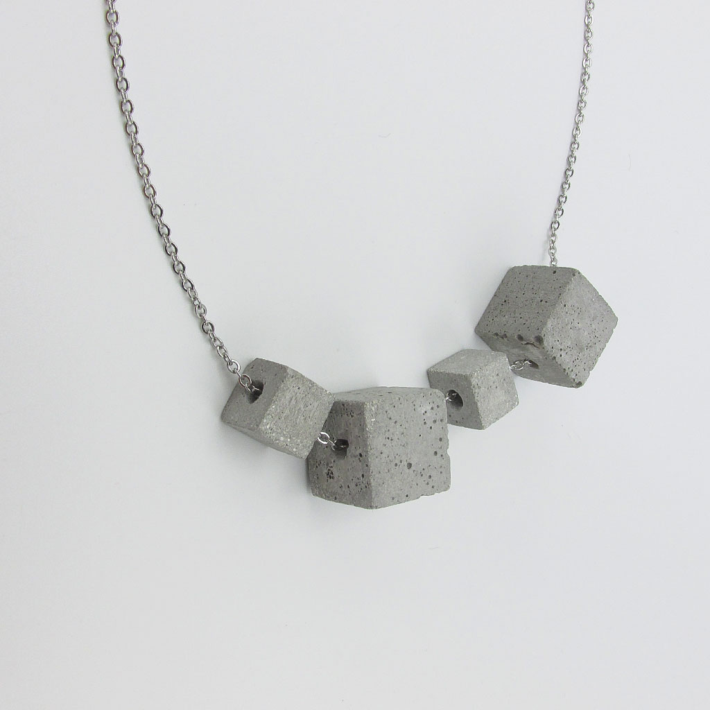 4CCM long 4 cubic concrete necklace