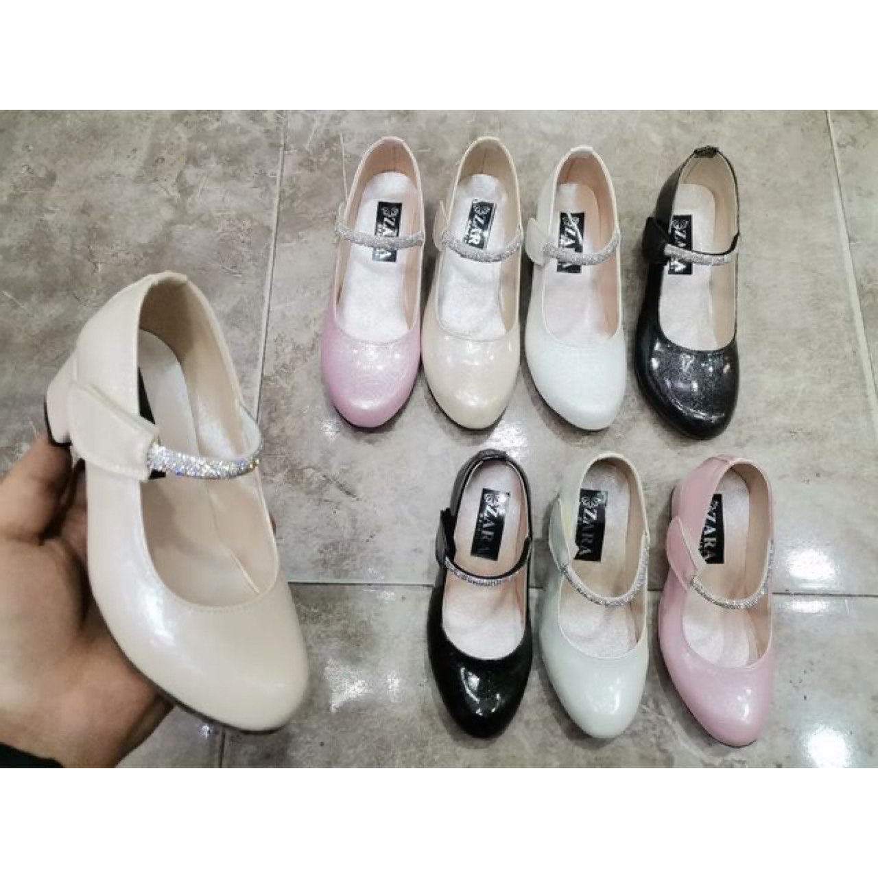 Girl shoes shiny size 31-35
