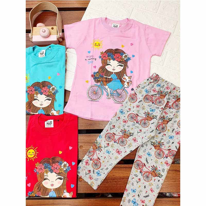 Set of Round Collar T -shirt Girl Cotton Cotton Design on Sunny Day in Various Colors