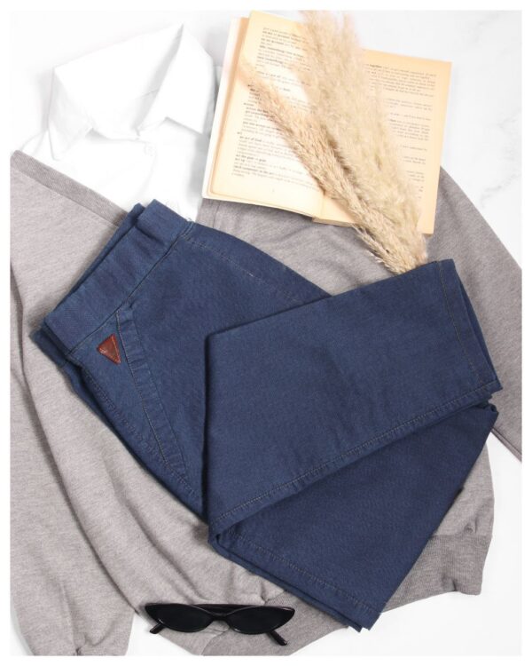 شلوار جین کشی اسکینی دارای رنگ بندی فری سایز مناسب سایز 36 تا 50