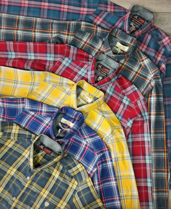 خرید عمده پیراهن نخ پنبه آرسام دارای رنگ بندی سایز M,l,xl,2xl,3xl