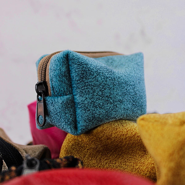 خرید عمده کیف هندزفری مدل پارچه ای در رنگبندی جذاب
