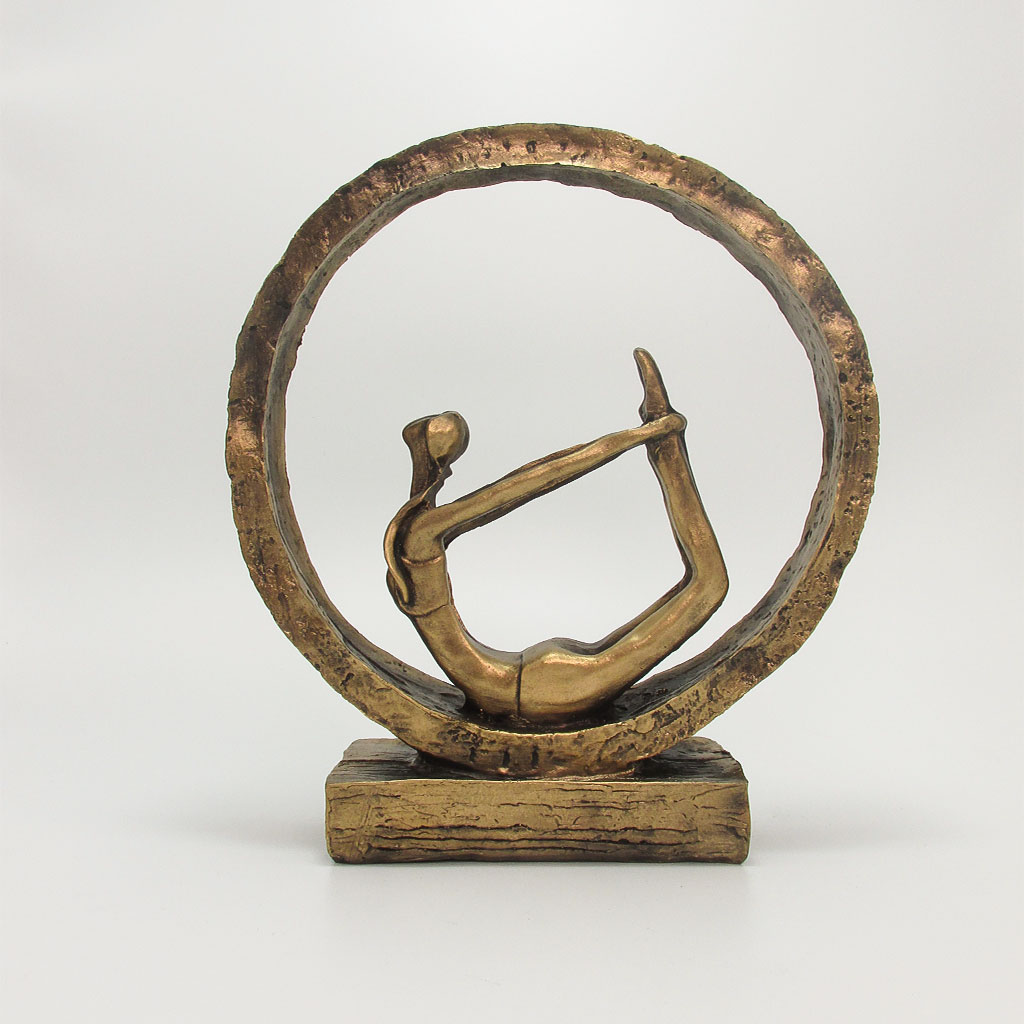 مجسمه یوگا طرح برنزی در حلقه شماره 1