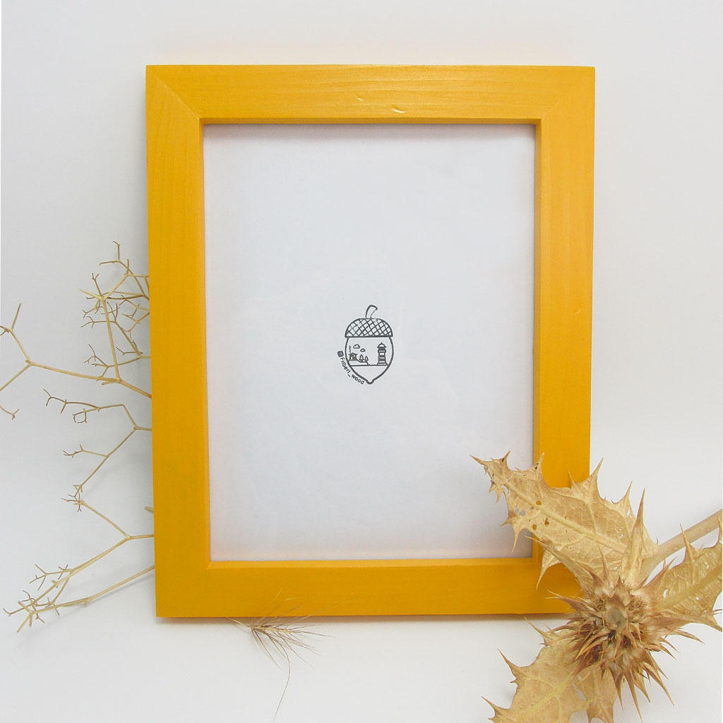 Simple photo frame - yellow