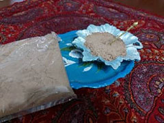 خرید عمده قاووت سنتی کرمان در بسته بندی یک کیلو گرمی ابعاد 19*30