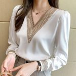 بلوز آستین بلند زنانه موهر سفید یقه هفت گلدوزی شده - Image 3