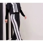 کراپ شلوار دامنی جنس ابر و بادی مدل 3 دکمه‌ای