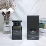 ادکلن مردانه oud wood برند Eau De Parfum