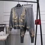 ست مهمانی کت وشلوار مهره ای منحصر به فرد پولک طرح جدید پاییز و زمستان رنگ بندی موجود در تصاویر سایز بزرگ