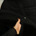 کاپشن مردانه کلاه‌دار مشکی شمعی ضد آب با آستر پشم شیشه و زیپ تا بالای گلو