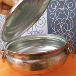 سوپ خوری مسی طرح قلمزنی سایز 21*26*23 برند صبا مس - Image 2