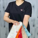 تیشرت زنانه جنس پنبه اعلا یقه هفت آستین دوبل طرح لبخند ساده